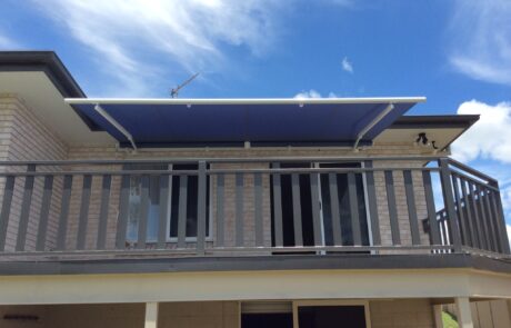 Folding arm awning - 05